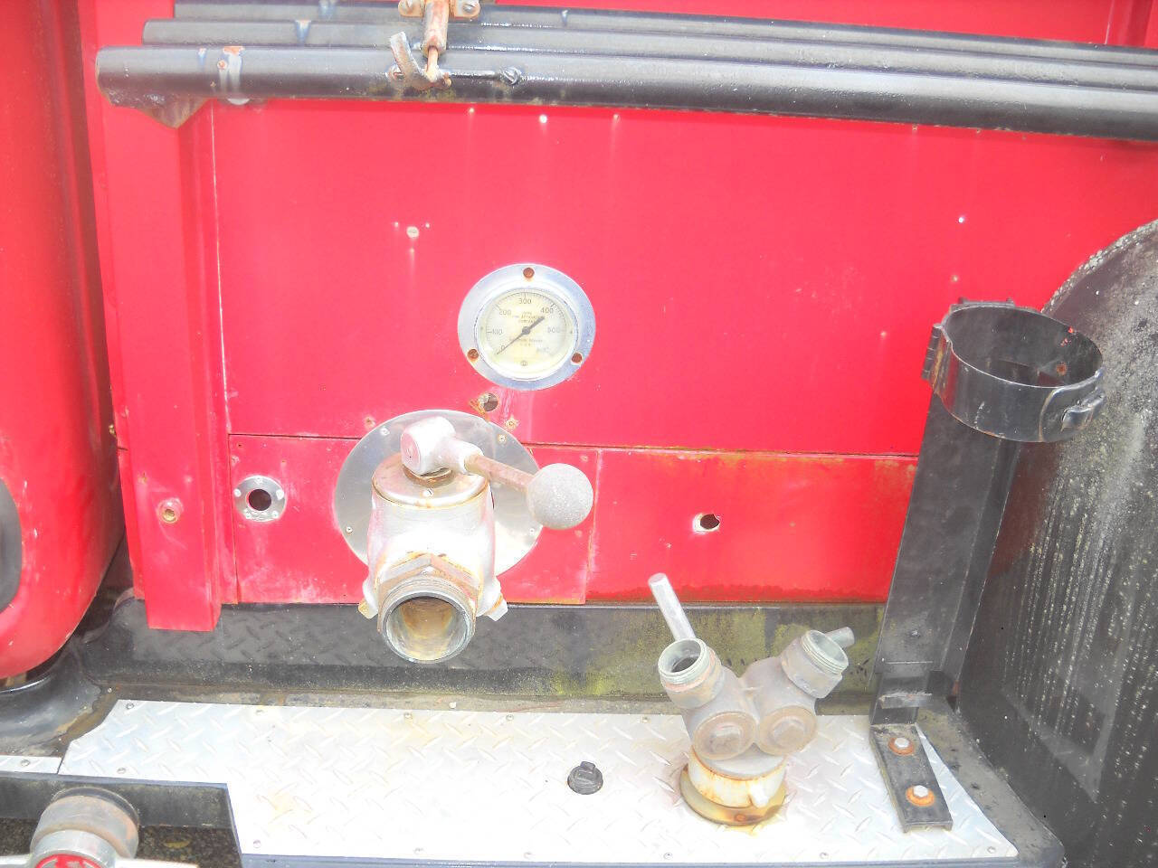 Ford-F-350-1953-Pickup-Truck-21