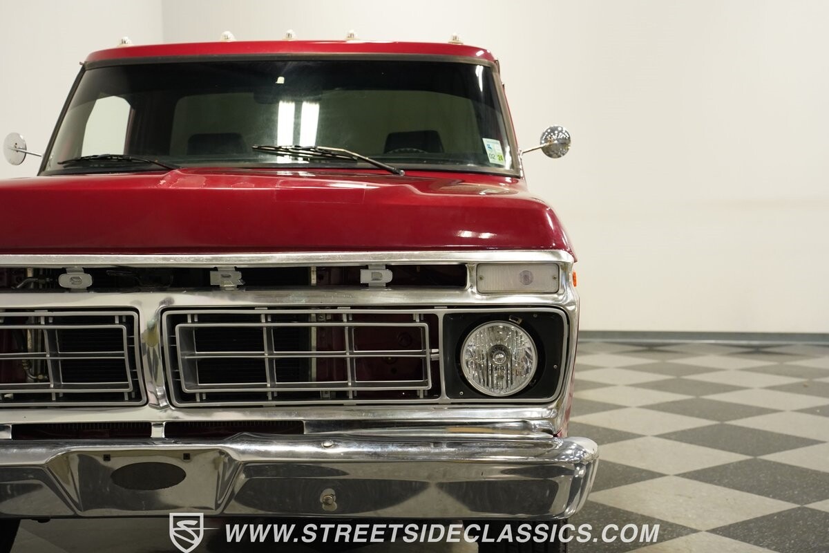 Ford-F-350-1974-Pickup-Truck-19