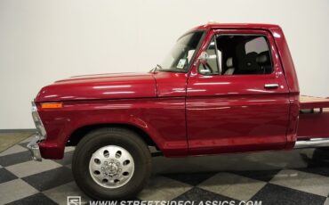 Ford-F-350-1974-Pickup-Truck-22