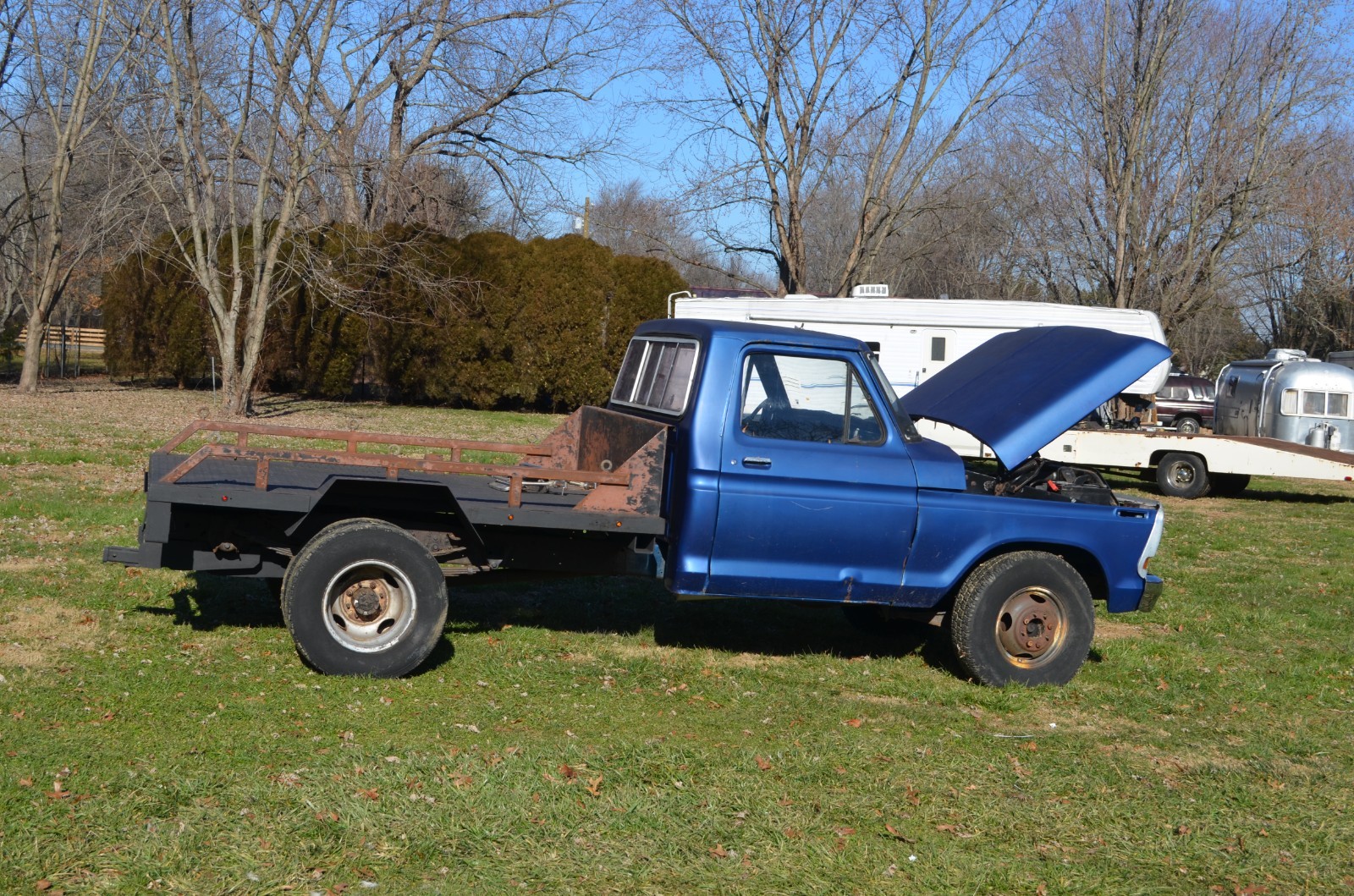 Ford-F-350-1978-Cab-Chassis-1