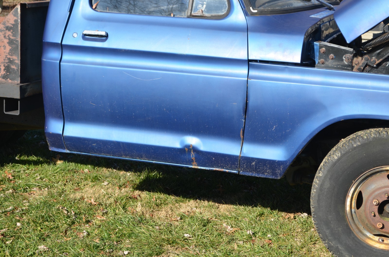 Ford-F-350-1978-Cab-Chassis-2