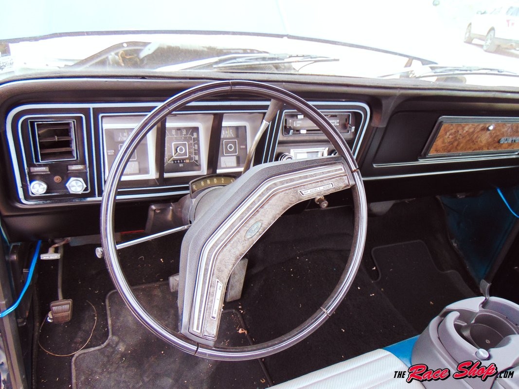 Ford-F-350-1979-Pickup-Truck-12