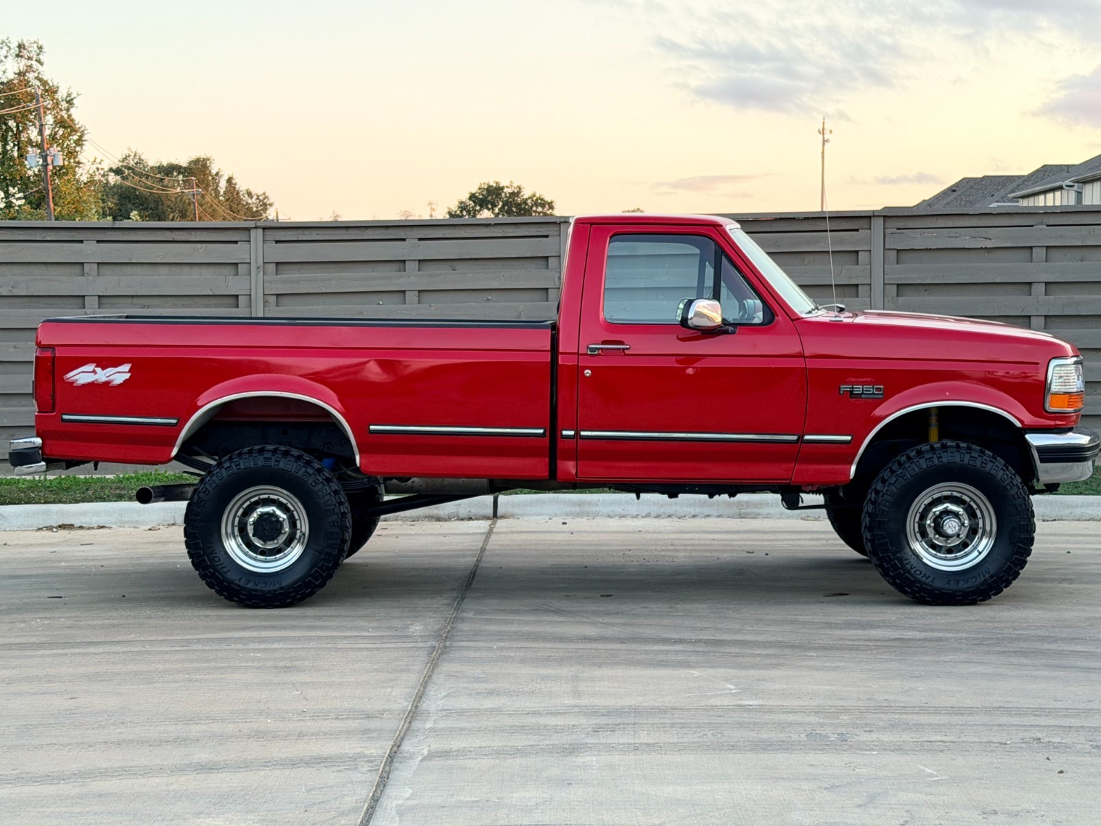 Ford-F-350-1993-Standard-Cab-Pickup-5