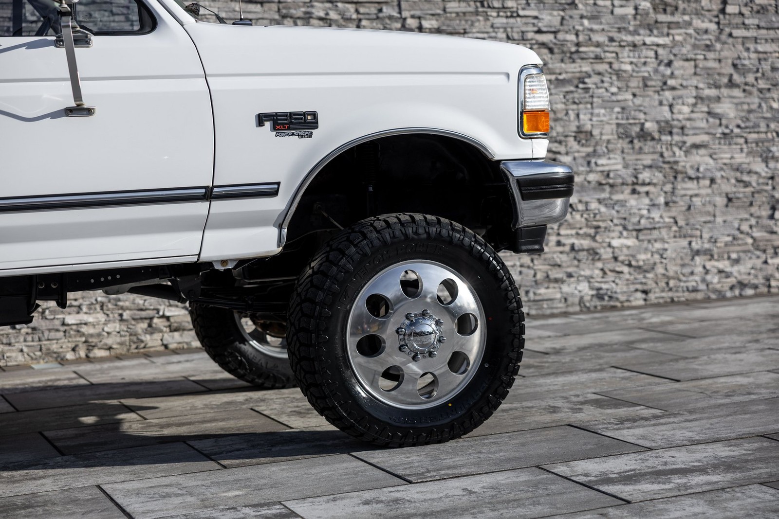Ford-F-350-1996-Pickup-Truck-10