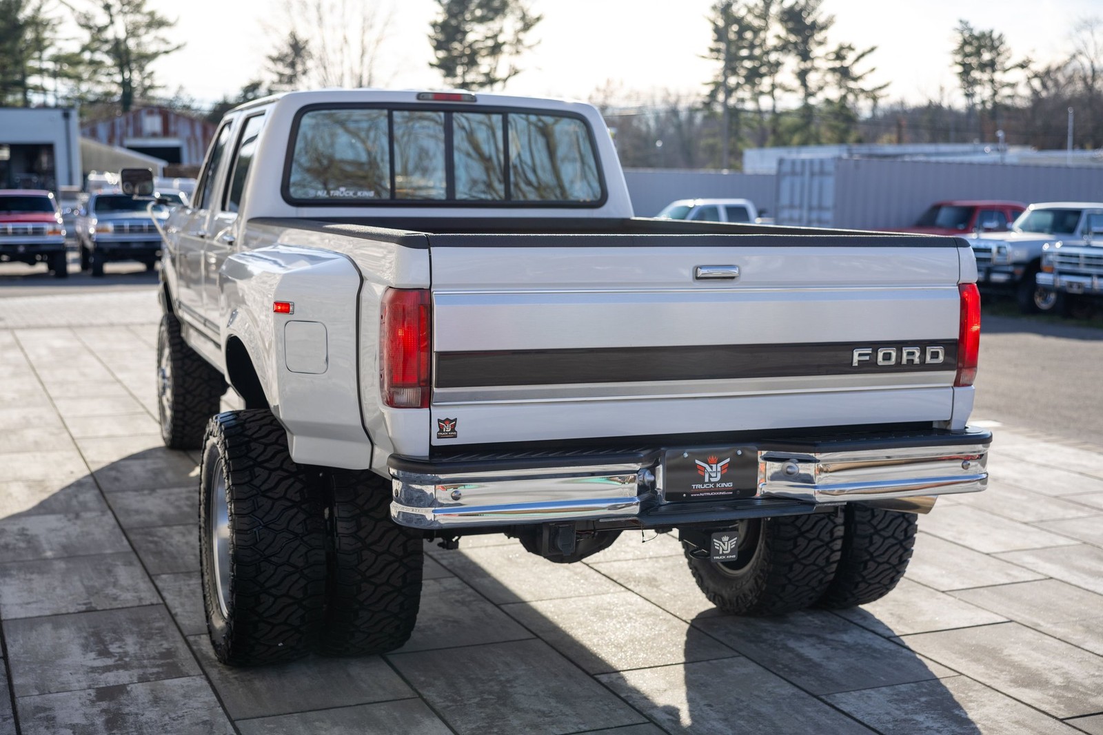 Ford-F-350-1996-Pickup-Truck-16