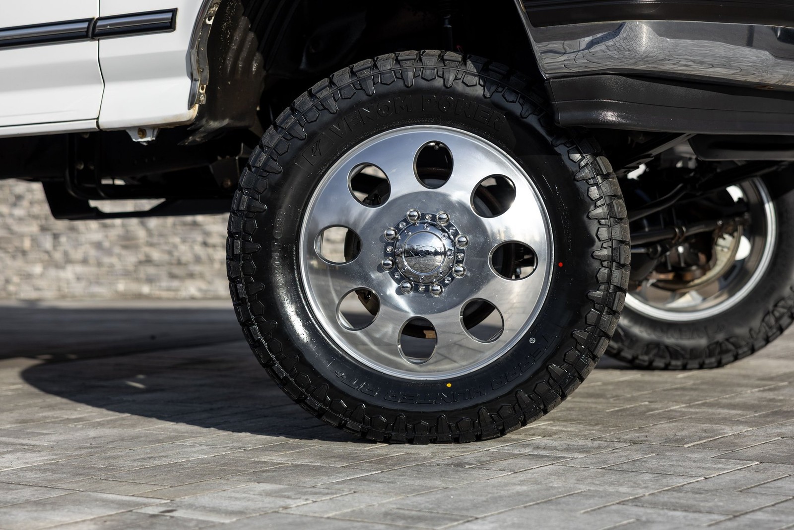 Ford-F-350-1996-Pickup-Truck-3