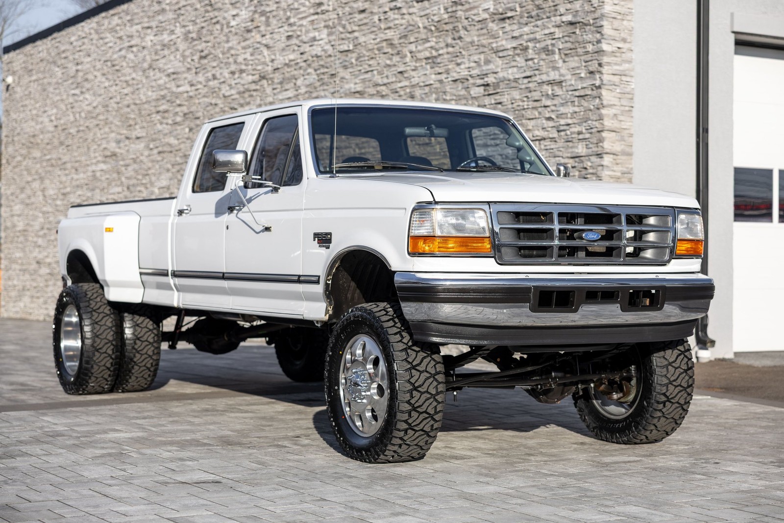 Ford-F-350-1996-Pickup-Truck-7