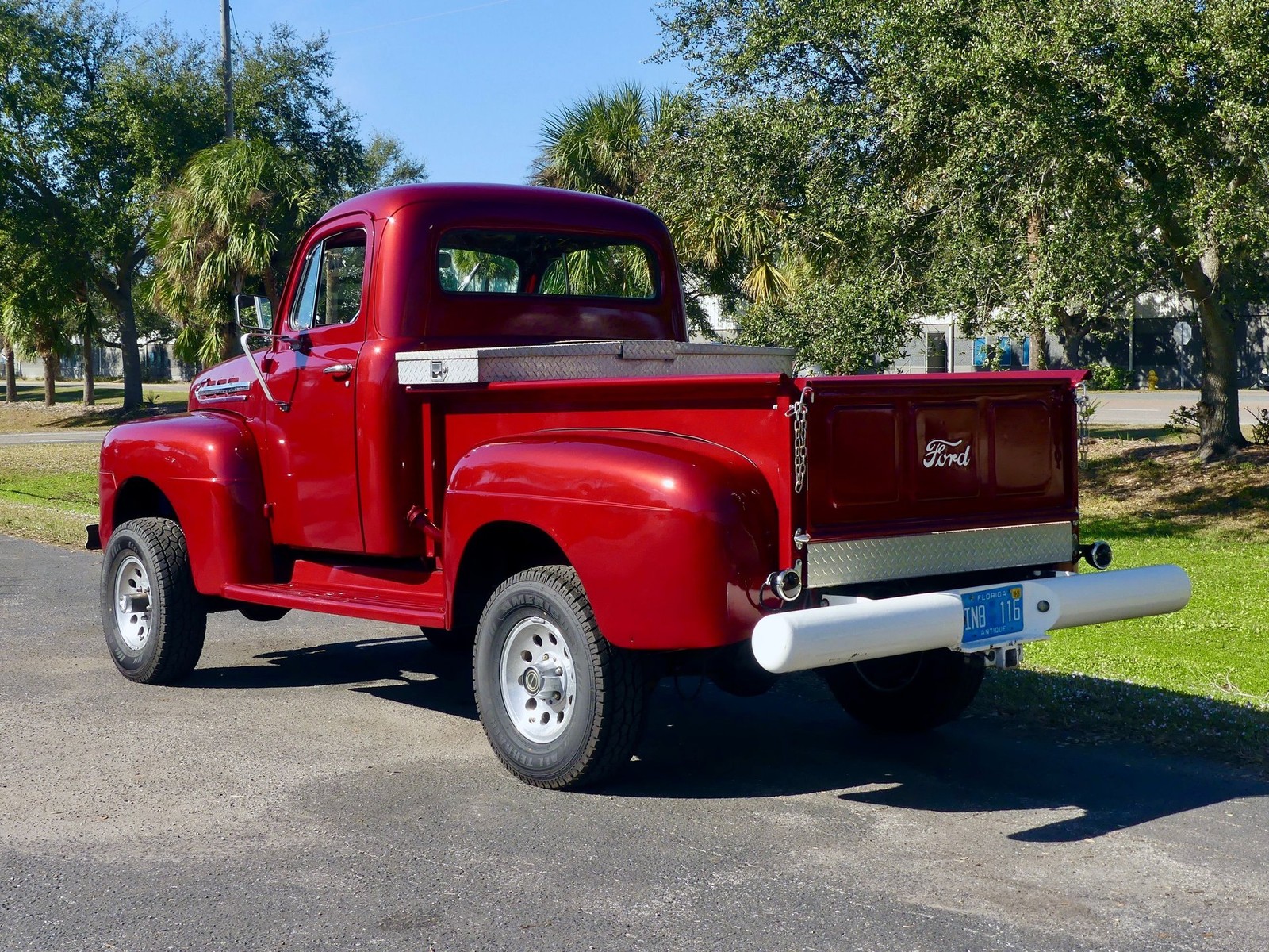 Ford-F1-1951-Pickup-Truck-13