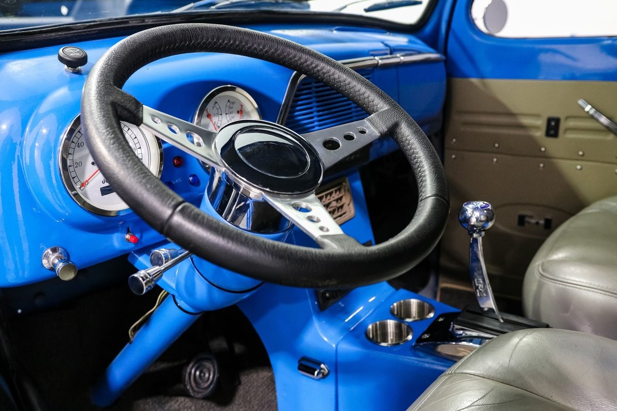 Ford-F1-1951-Pickup-Truck-14