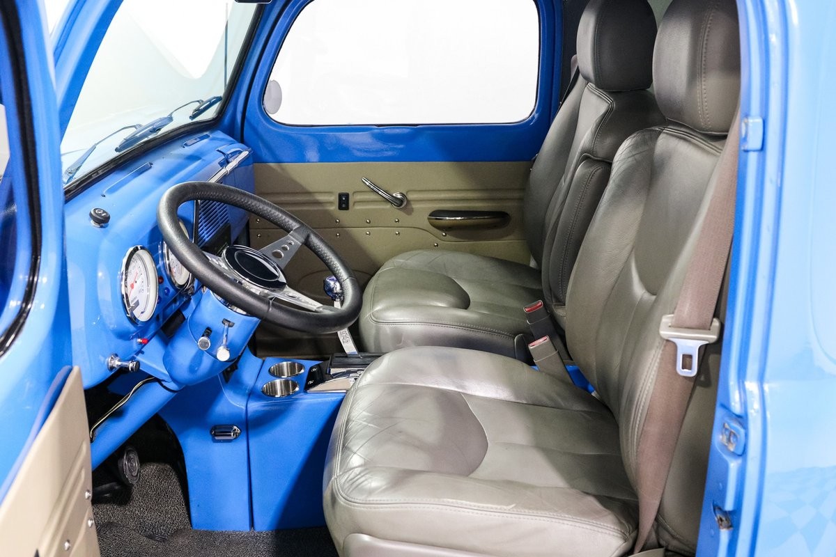 Ford-F1-1951-Pickup-Truck-15