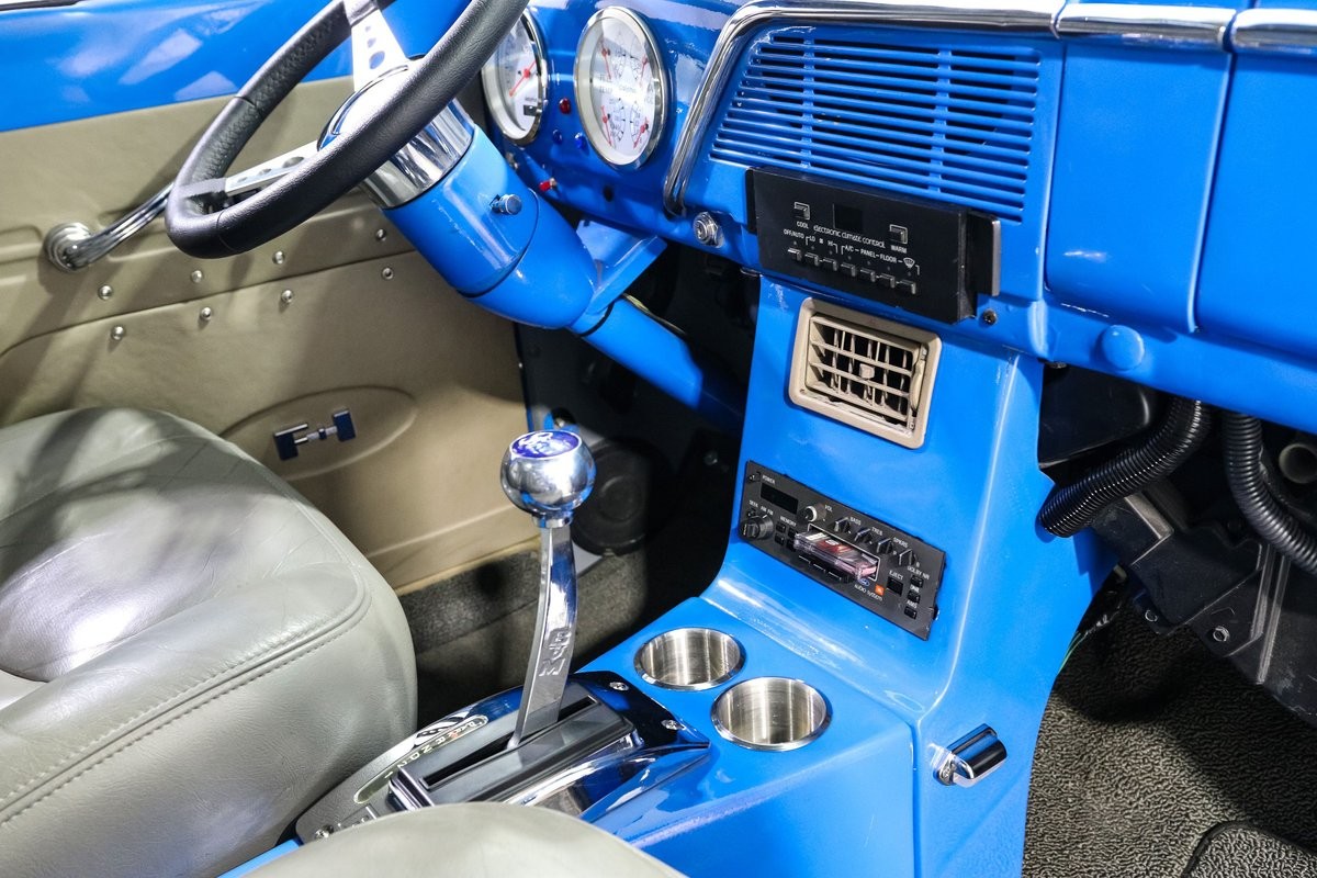 Ford-F1-1951-Pickup-Truck-19