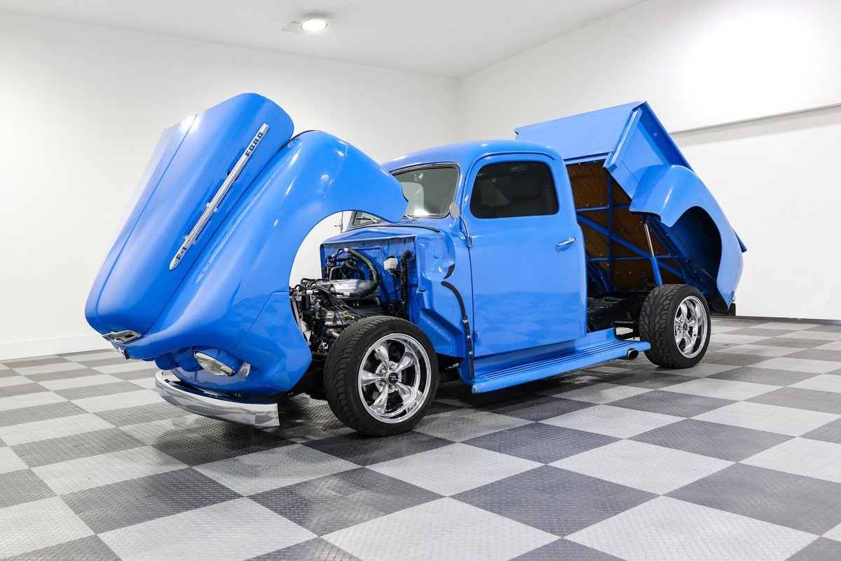 Ford-F1-1951-Pickup-Truck-24