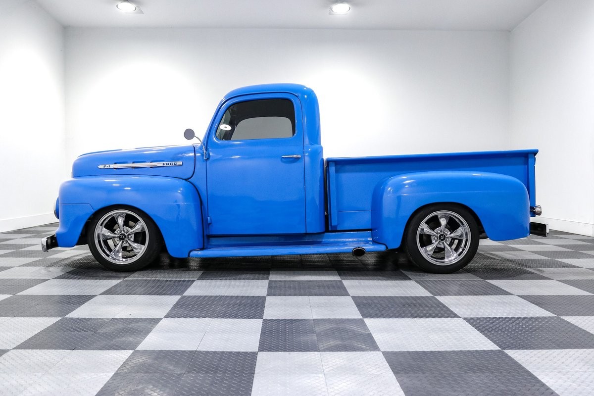 Ford-F1-1951-Pickup-Truck-3