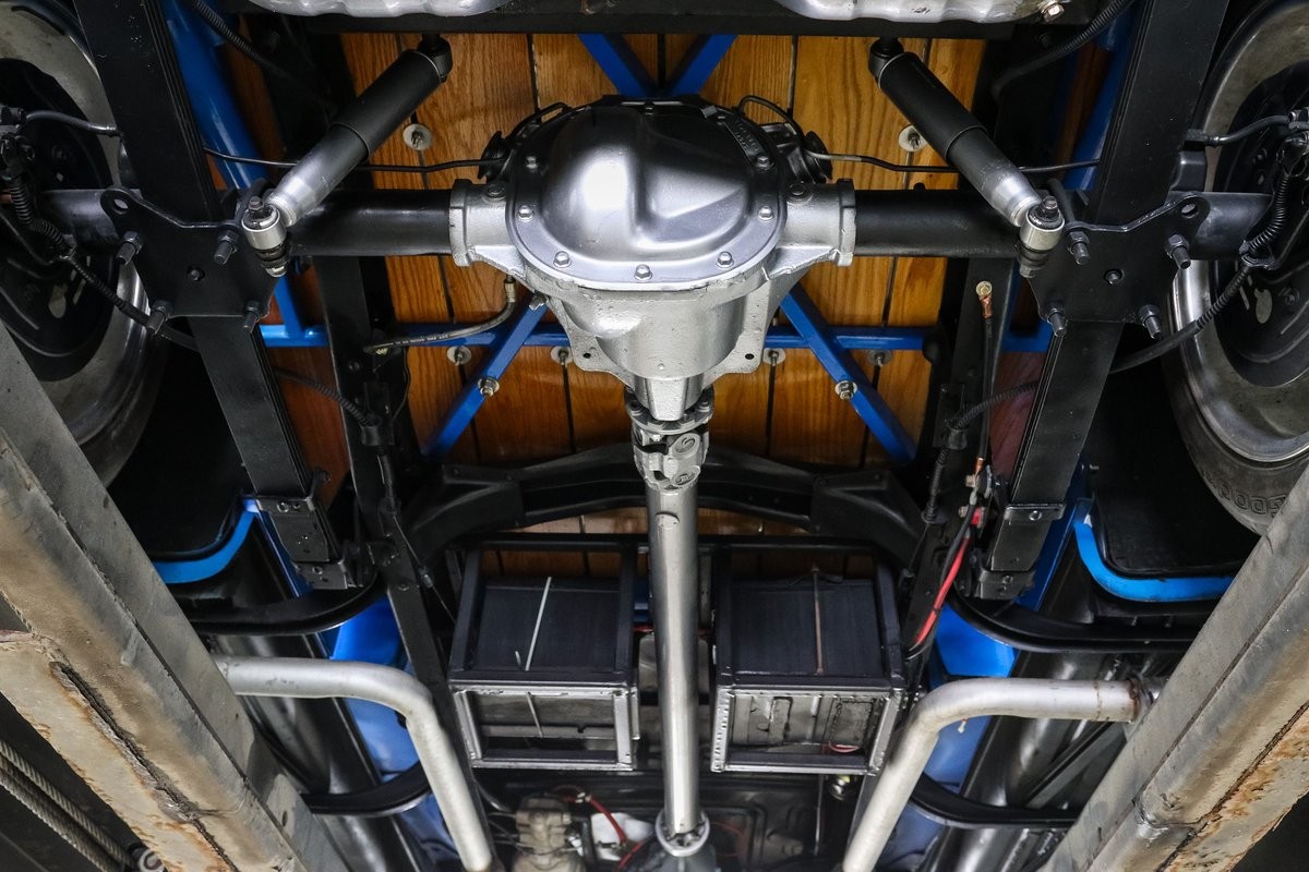 Ford-F1-1951-Pickup-Truck-33