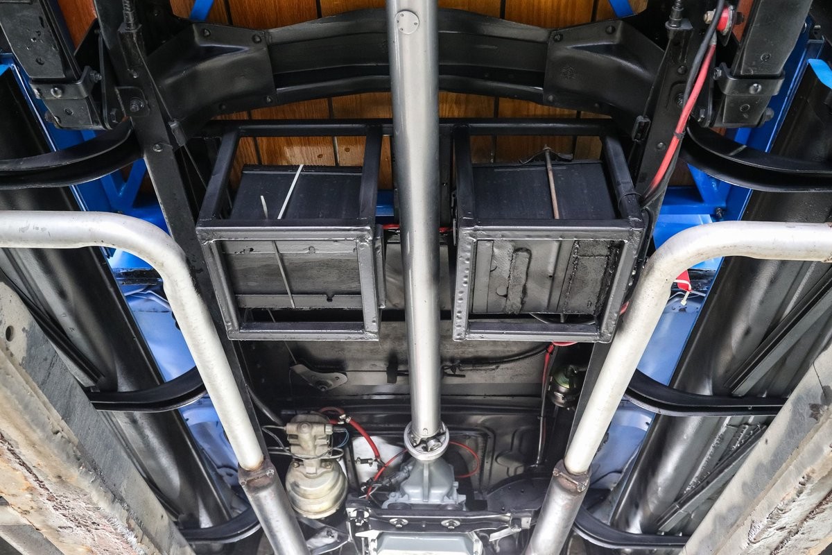 Ford-F1-1951-Pickup-Truck-34