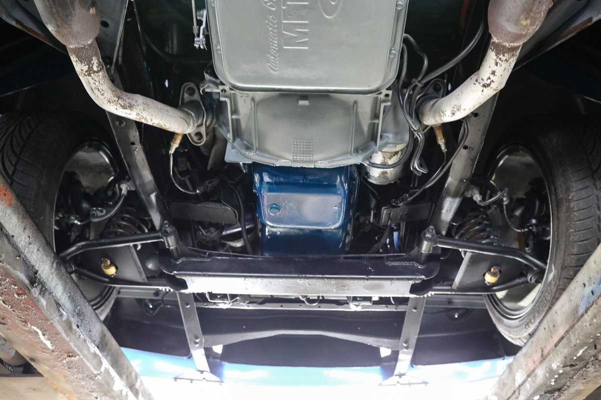 Ford-F1-1951-Pickup-Truck-36