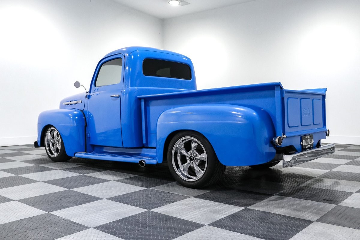 Ford-F1-1951-Pickup-Truck-4