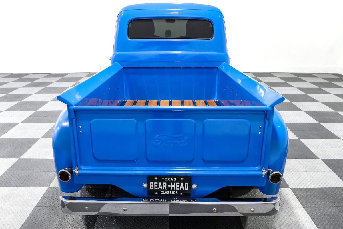 Ford-F1-1951-Pickup-Truck-5
