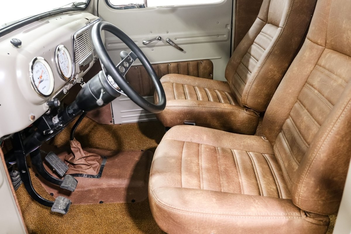 Ford-F1-1952-Pickup-Truck-15