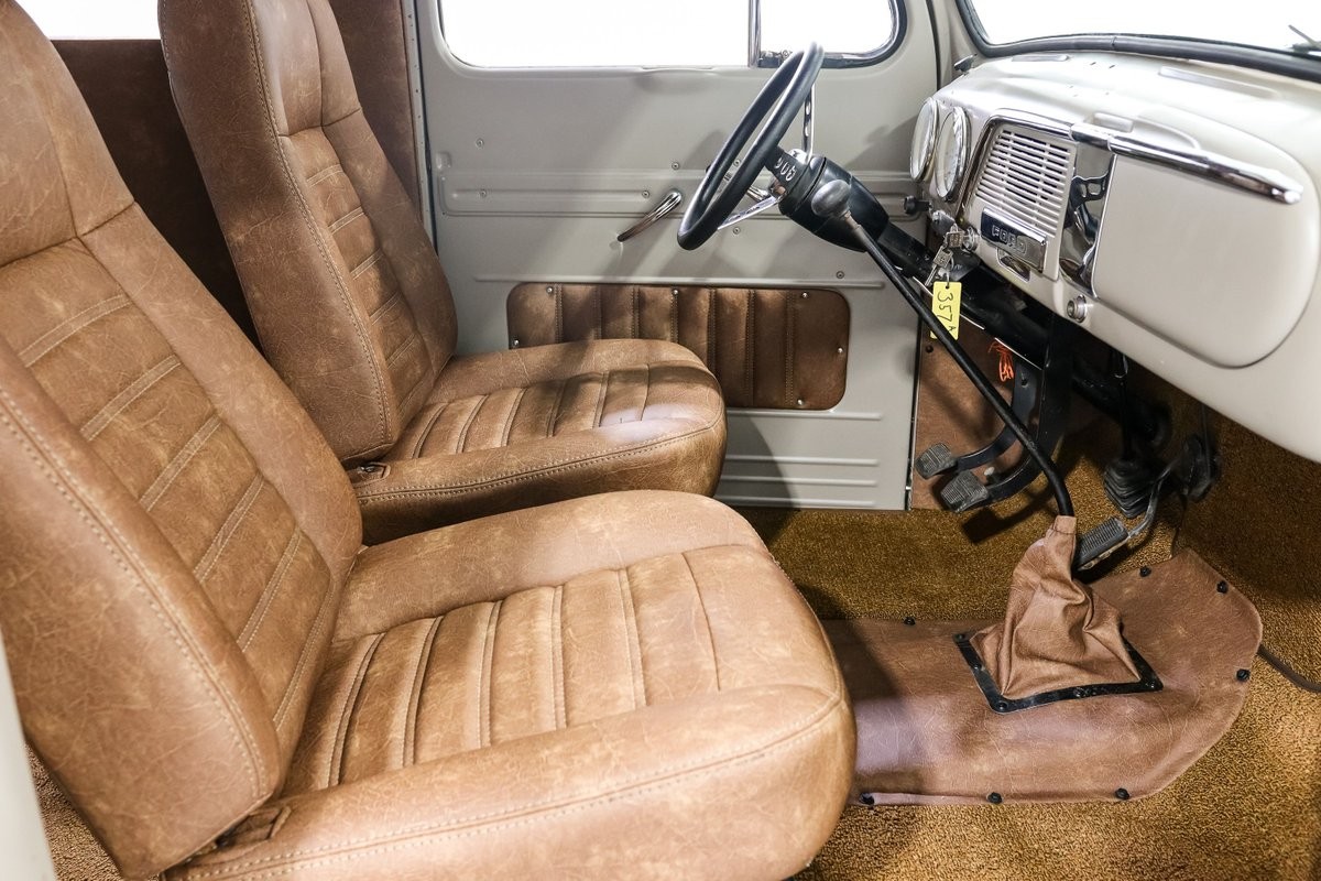 Ford-F1-1952-Pickup-Truck-18