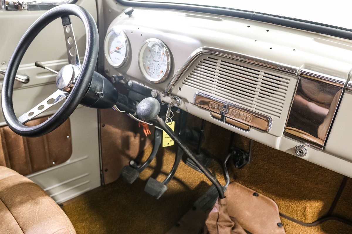 Ford-F1-1952-Pickup-Truck-19