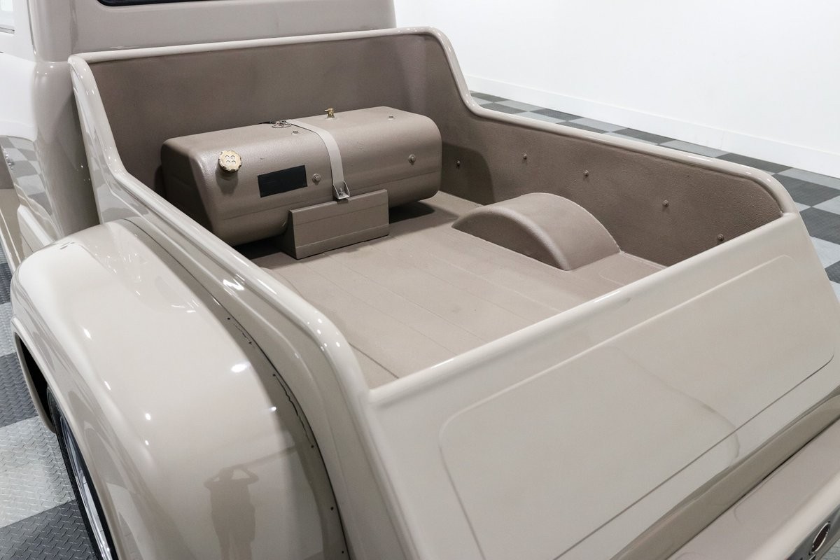 Ford-F1-1952-Pickup-Truck-24