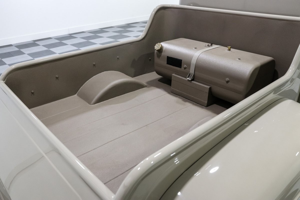 Ford-F1-1952-Pickup-Truck-26