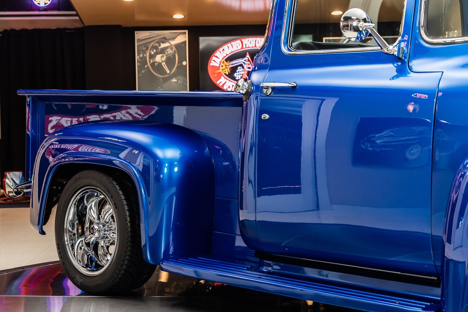 Ford-F100-1956-Pickup-Truck-22