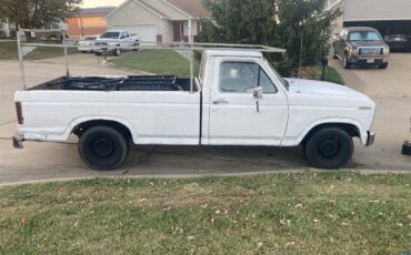 Ford-F100-1982-White-Blue-1