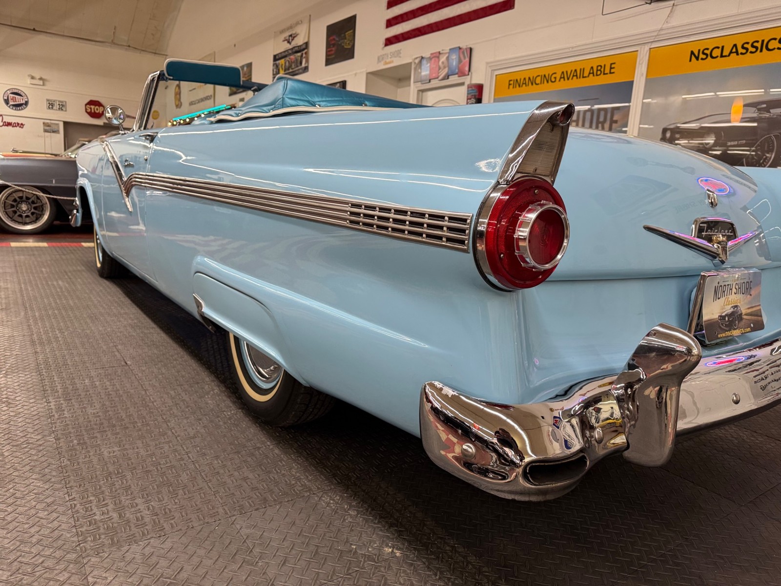 Ford-Fairlane-1956-22