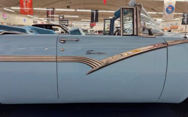 Ford-Fairlane-1956-27