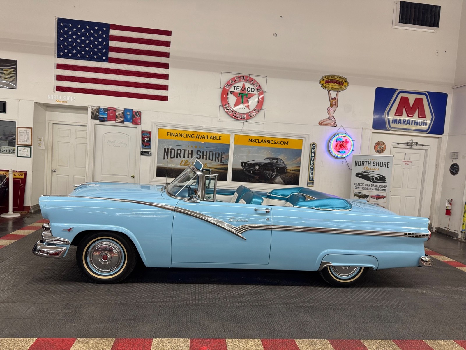 Ford-Fairlane-1956-4