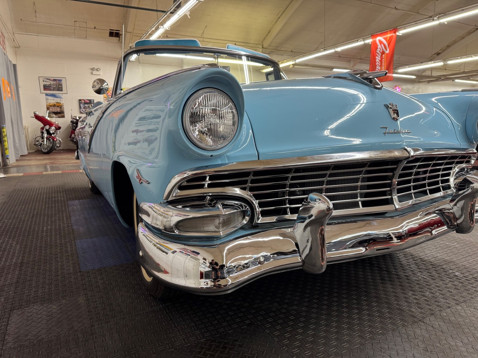 Ford-Fairlane-1956-9