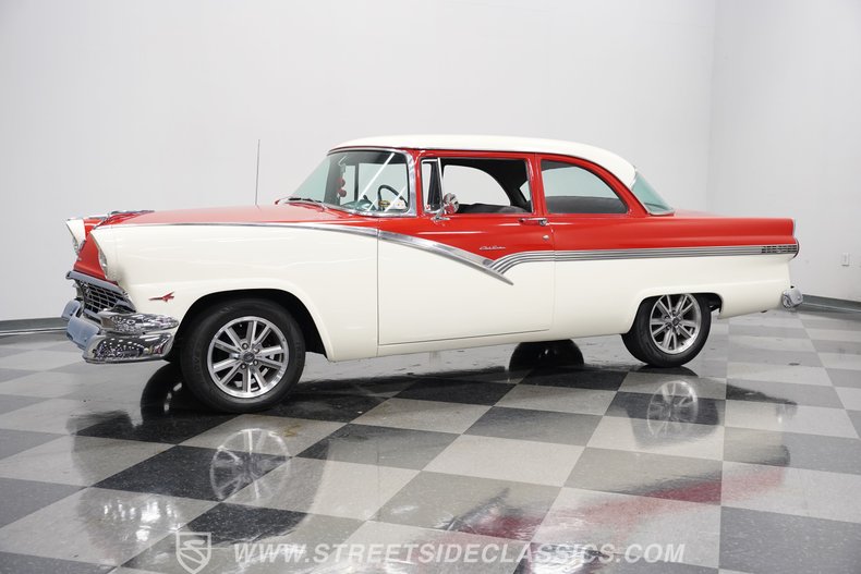 Ford-Fairlane-1956-Red-Gray-15