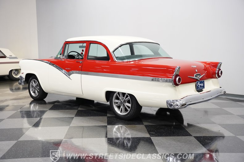 Ford-Fairlane-1956-Red-Gray-18