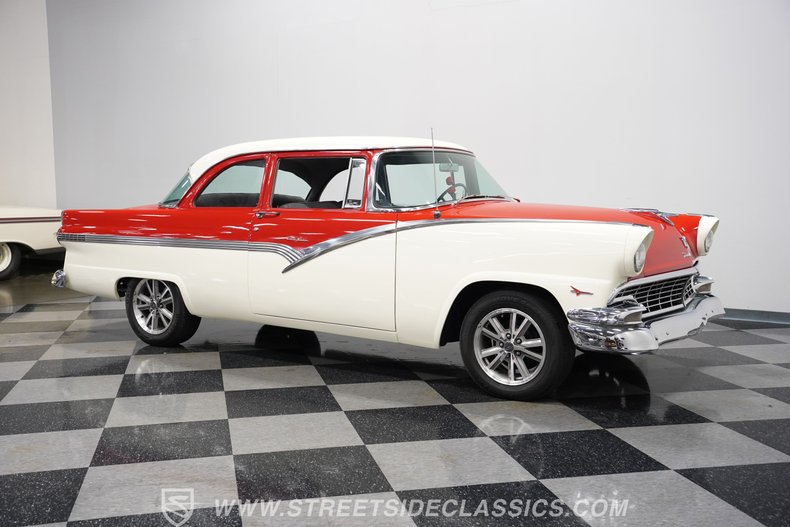 Ford-Fairlane-1956-Red-Gray-22