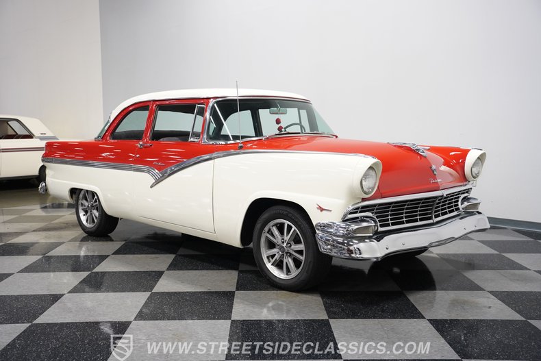 Ford-Fairlane-1956-Red-Gray-23