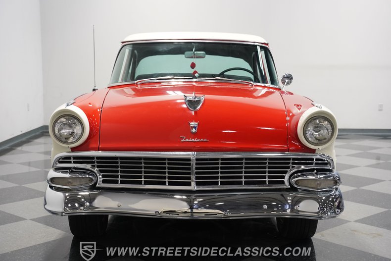 Ford-Fairlane-1956-Red-Gray-24