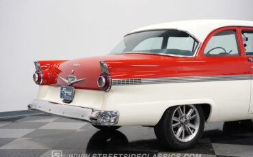Ford-Fairlane-1956-Red-Gray-30
