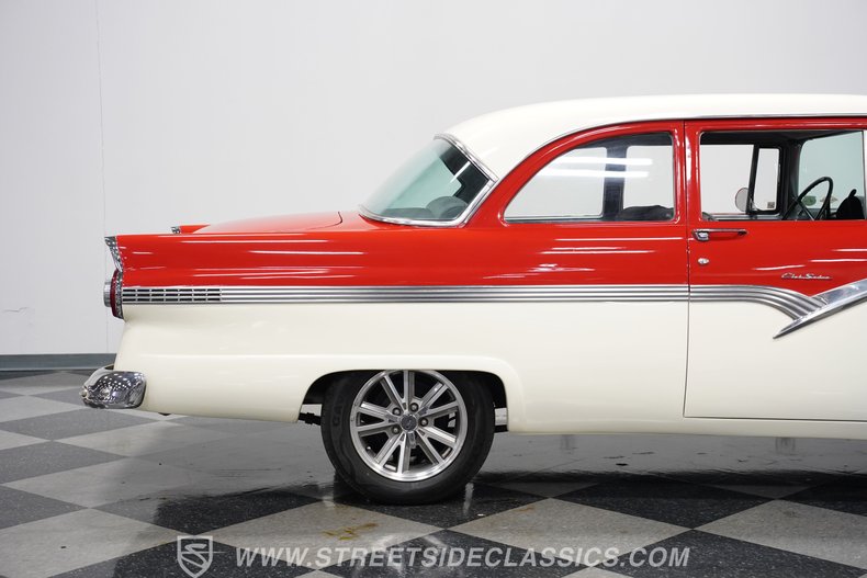 Ford-Fairlane-1956-Red-Gray-33