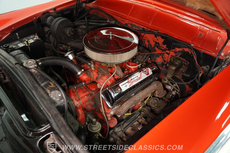 Ford-Fairlane-1956-Red-Gray-35