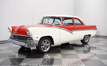 Ford-Fairlane-1956-Red-Gray-4