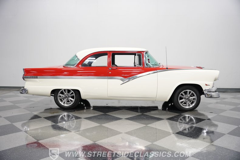 Ford-Fairlane-1956-Red-Gray-5