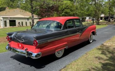 Ford-Fairlane-1956-Sedan-13