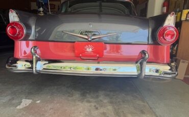 Ford-Fairlane-1956-Sedan-16