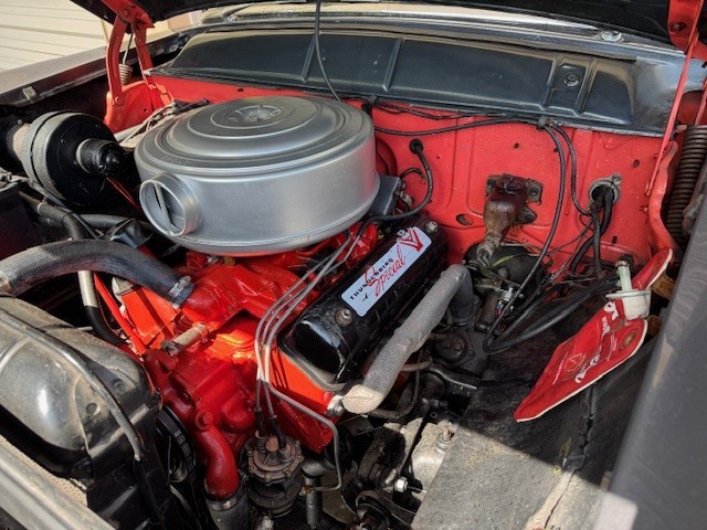 Ford-Fairlane-1956-Sedan-2