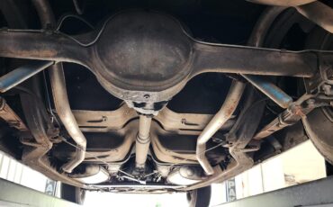 Ford-Fairlane-1957-24