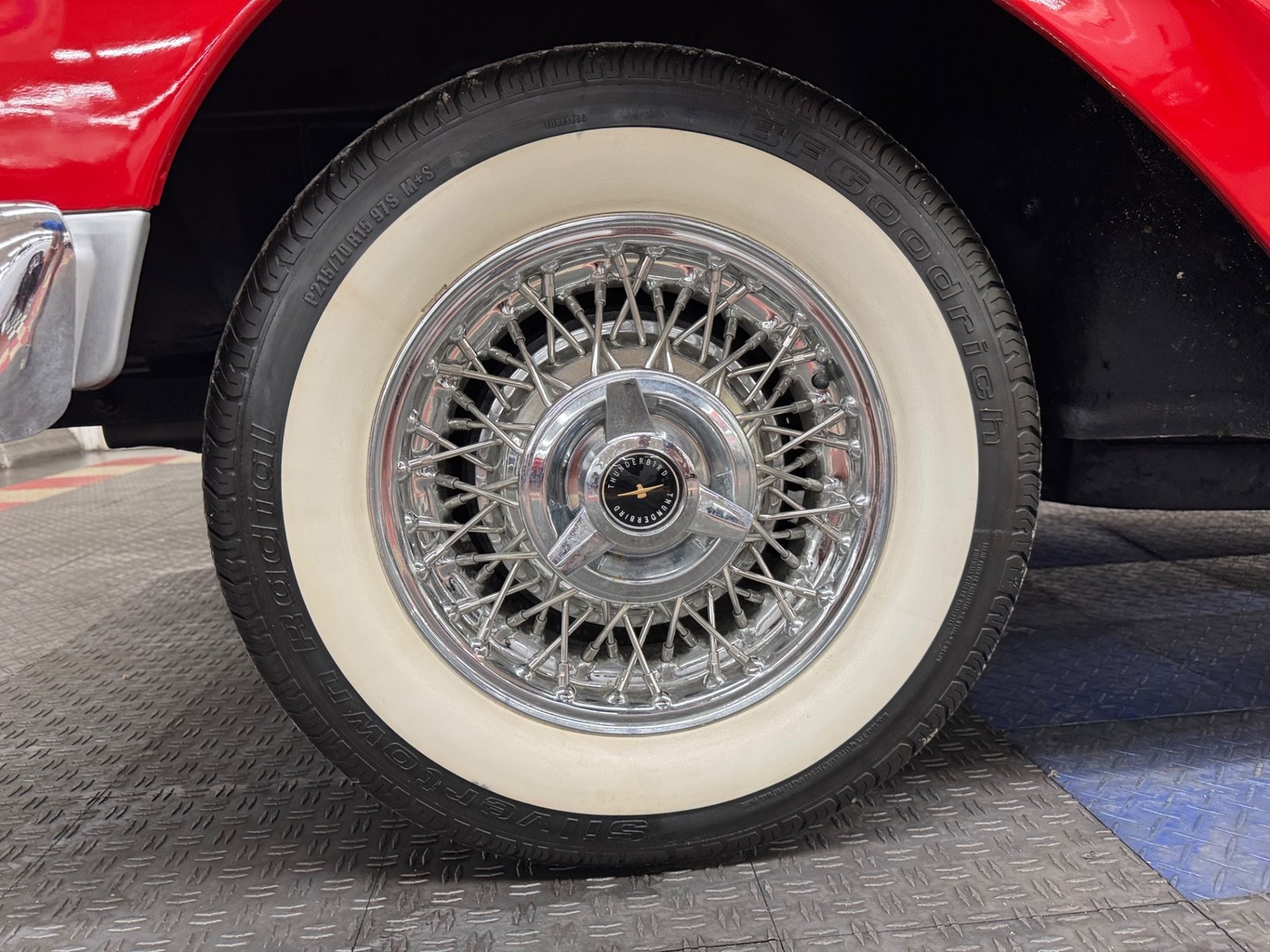 Ford-Fairlane-1957-27