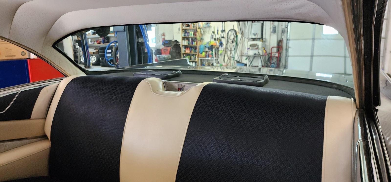 Ford-Fairlane-1957-28