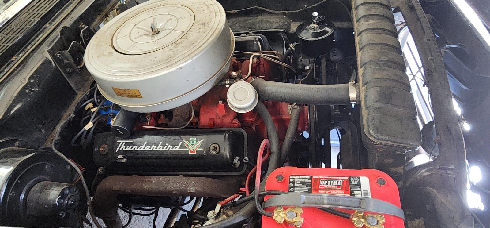 Ford-Fairlane-1957-38